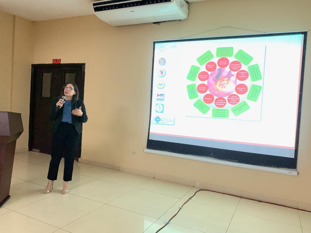 PANAMA: Cirujana dominicana dicta conferencia sobre antibioterapia imagen