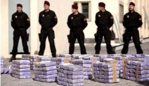ESPAÑA: Detienen venezolano y un dominicano por 53 kilos cocaína