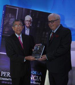 Presentan libro biográfico sobre empresario