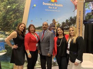 MIAMI: Abren feria de libros cristianos dedicada a la RD MIAMI: Abren feria de libros cristianos dedicada a la RD