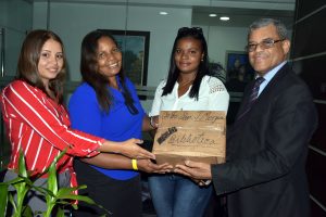 BONAO: Ministerio de Educación reconoce a estudiantes de Zumbador