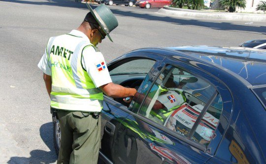 CNTT dice en Santiago hay personas con hasta 100 multas de tránsito imagen