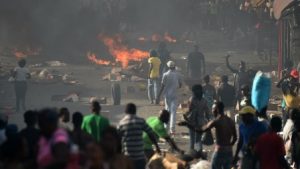 HAITI: Puerto Príncipe está bloqueada en protestas por escasez combustible