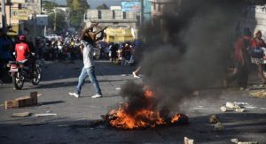 Protestas por la escasez de gasolina paralizan a Puerto Príncipe