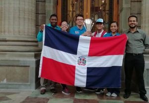 RD recibe Copa Puerto Rico en Olimpiadas Iberoamericanas Matemática