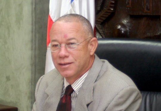 Profesor Izquierdo vaticina triunfo de Leonel Fernández imagen