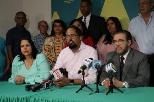 Piden indagar supuesto uso recursos del Estado por parte Gonzalo Castillo