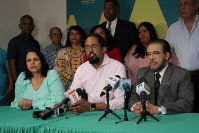 Piden indagar supuesto uso recursos del Estado por parte Gonzalo Castillo imagen