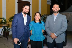 Nissan ofrece cata de ron y cigarros E. Leon Jimenes