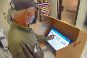 Adultos mayores ya saben votar con el nuevo sistema electoral