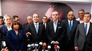 Abinader dice confía «buen trabajo» que realiza la Junta Central Electoral