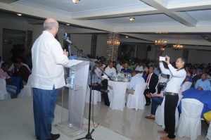 Hipólito Mejía presenta un plan para impulsar desarrollo integral de Azua