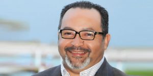 Periodista Napoleón De la Cruz dicta conferencia en la UASD