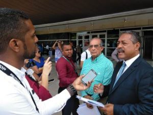 Grupos dominicanos se querellan ante la PGR contra haitianos