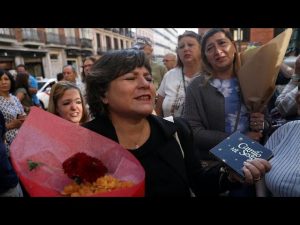 Lágrimas y emoción en el último adiós a Camilo Sesto