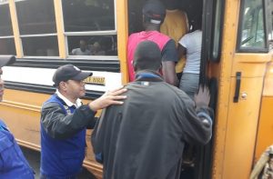 Autoridades intervienen diez provincias y deportan 1,200 haitianos
