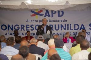 APD, el partido de Max Puig, escoge candidatos durante asambleas