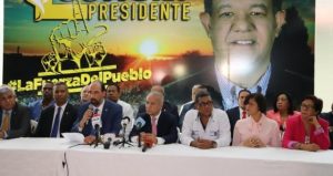 27 diputados renuncian al PLD para formar bloque “La Fuerza del Pueblo”