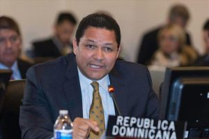 Danilo sustituye a Gedeón Santos como representante de RD ante OEA