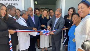 Inauguran unidad de hemodiálisis en hospital  La Vega