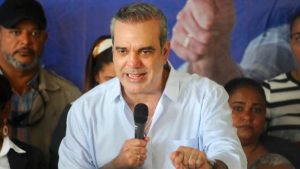 Abinader ganaría en primera vuelta, según encuesta Centro Económico