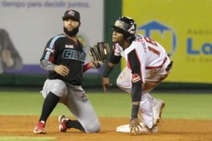 Gigantes, Aguilas y Toros obtienen triunfos en beisbol