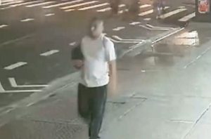 Hombre viola turista preguntó por dirección en Manhattan Hombre viola turista preguntó por dirección en Manhattan