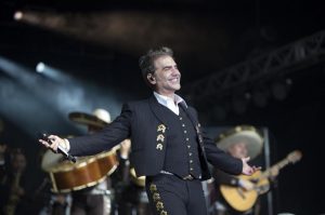 Acroarte reconocerá al cantante mexicano Alejandro Fernández