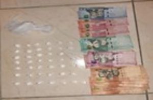 BARAHONA: Detienen a un joven con 42 porciones de cocaína