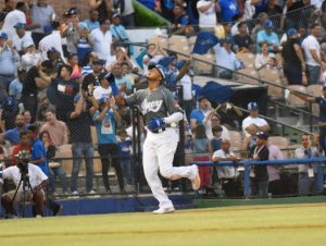Licey propina blanqueada a las Águilas; Gigantes y Toros ganan