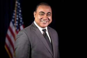 Periodista Fernando Aquino anuncia candidatura a concejal Distrito 14