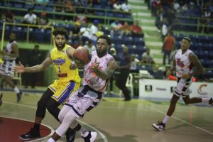 Metros dominan Reales semifinales de la LNB Copa Banreservas