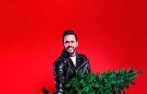 Cantante Manny Cruz lanza un merengue “En esta Navidad”