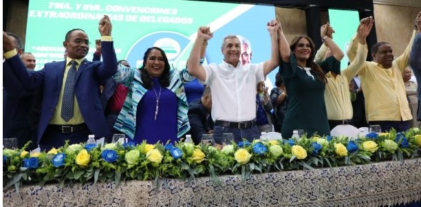 PAL proclama a Gonzalo Castillo candidato presidencial para el 2020 imagen
