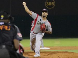 Leones blanquean Gigantes y siguen invictos; Licey y Aguilas ganan