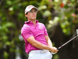 Golfista Willy Pumarol rumbo al Tour Europeo
