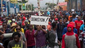 Transportistas instan a políticos a solucionar crisis de Haití