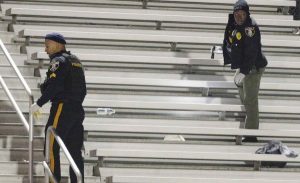 Hieren de bala a niño de 10 años y otras dos personas en escuela secundaria