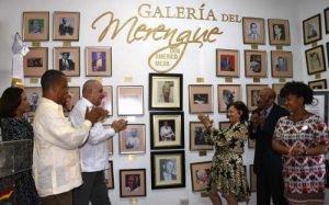 Rinden homenaje a tres artistas dominicanos en el Día del Merengue