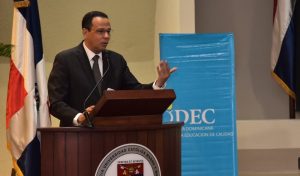 Ministro Educación valora informe sobre logros Revolución Educativa Ministro Educación valora informe sobre logros Revolución Educativa