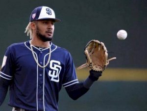 Fernando Tatis Jr. único de RD entre finalistas premios de MLB Fernando Tatis Jr. único de RD entre finalistas premios de MLB