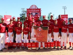 Enrique Cruz y Acosta Paredes avanzan en Clásico Scotiabank Pequeñas Ligas