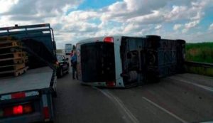 Jefe de CONATRA lamenta accidente; dice buses son nuevos y seguros