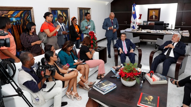 Presidente CD aboga porque regulen las noticias sobre feminicidios en RD imagen