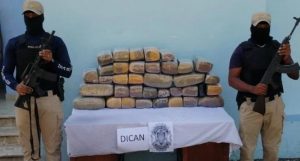 LAS MATAS DE FARFAN: Policías ocupan 193 libras de marihuana