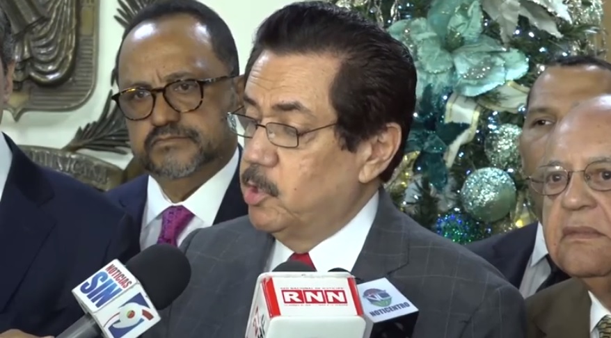 PRM somete instancia para impedir activismo político de Danilo Medina imagen