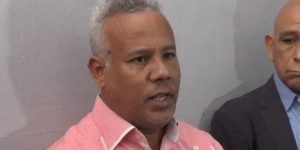 Renuncia fiscal de provincia Duarte arrestado por agredir a su esposa