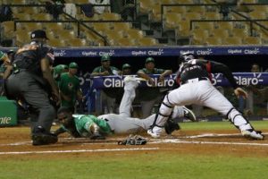 Licey y Aguilas empates en tercer lugar; Estrellas y Gigantes triunfan