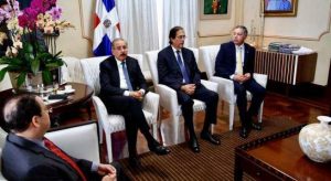 El Presidente Medina se reunió con funcionarios del sector eléctrico