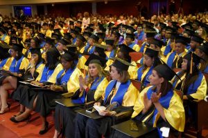 UNIBE gradúa 388 profesionales en distintas ramas del saber